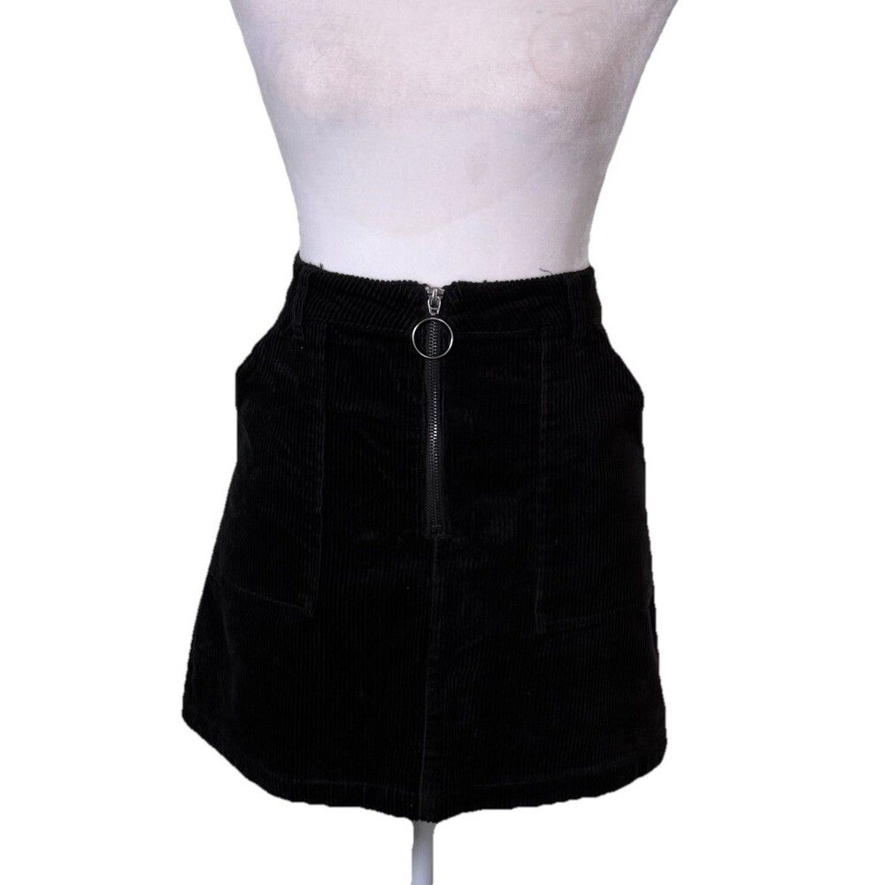 Juniors Black Corduroy Mini Skirt Alt Grunge Zip Front Patch Pockets Size 13‎